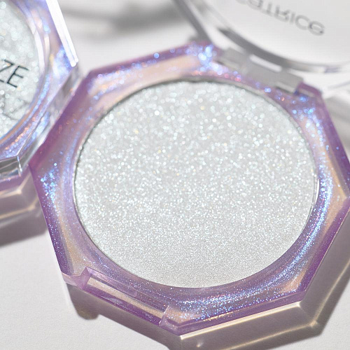 CATRICE Хайлайтер Diamond Haze Highlighter 010