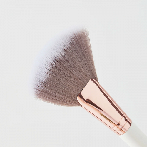 TOP FACE Кисть для хайлайтера, F22