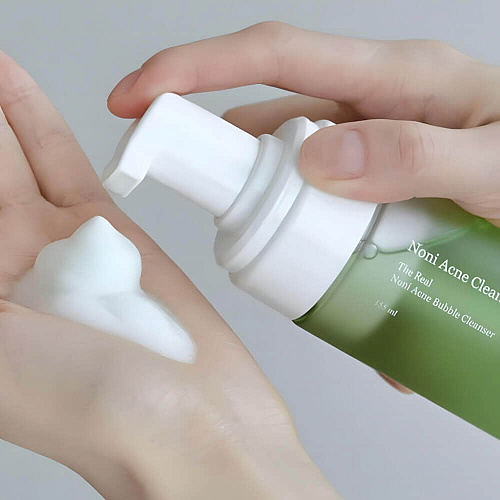 Celimax Средство очищающее от прыщей с нони - The real noni acne bubble cleanser, 155 мл